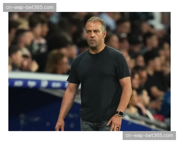 弗里克确认德容伤愈回归 对阵西班牙人将从替补席开始